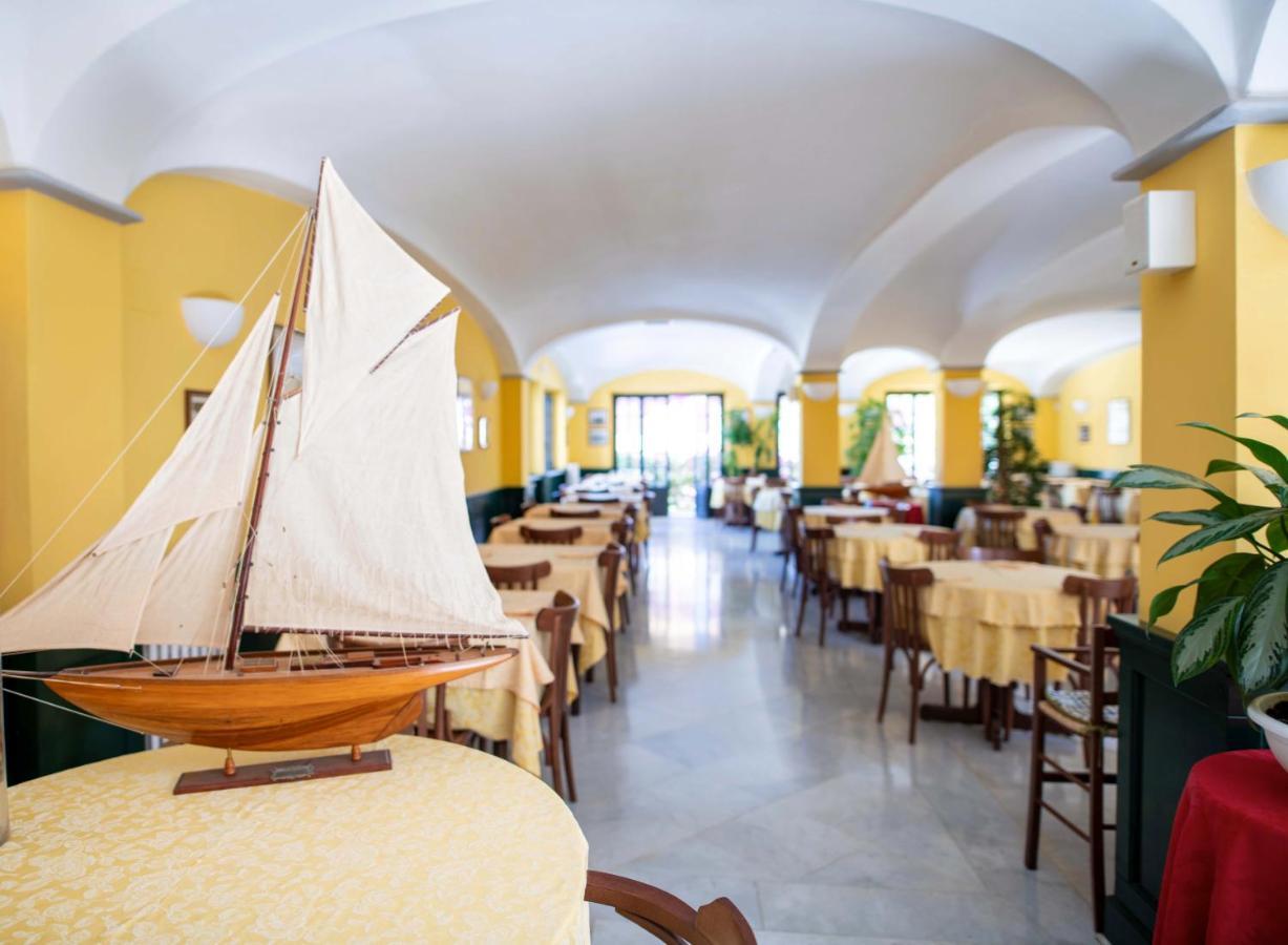 Hotel Miranda Varazze Esterno foto