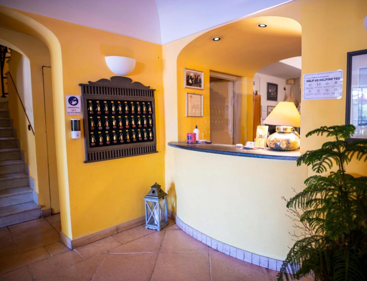 Hotel Miranda Varazze Esterno foto