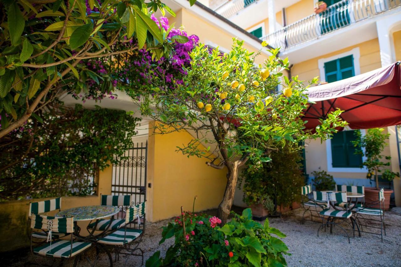 Hotel Miranda Varazze Esterno foto