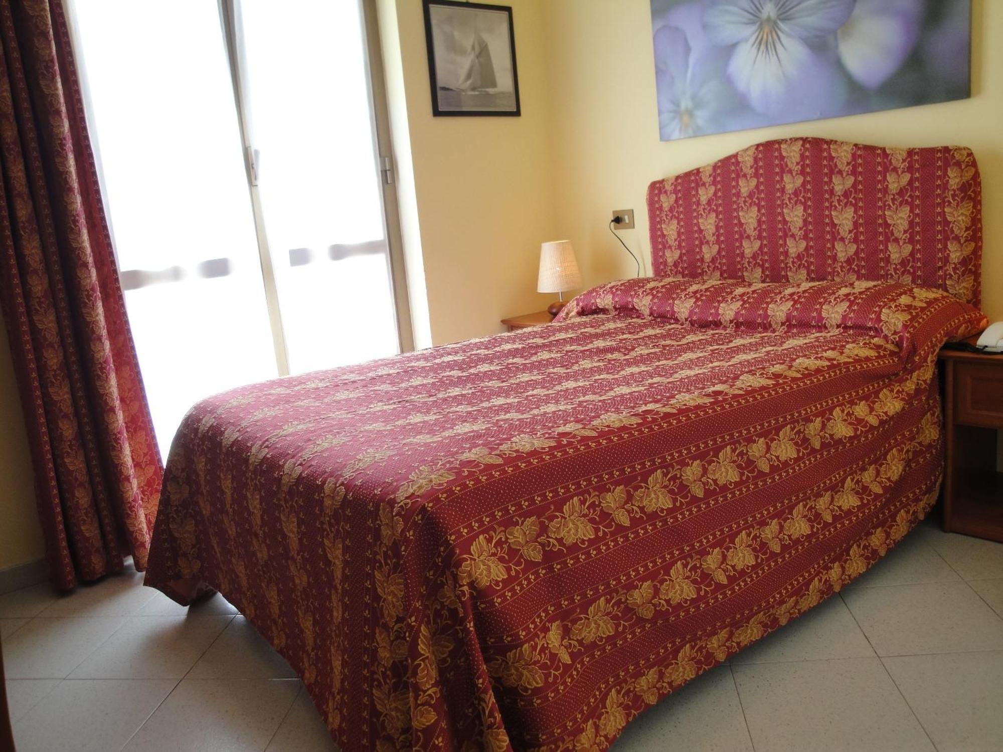 Hotel Miranda Varazze Esterno foto